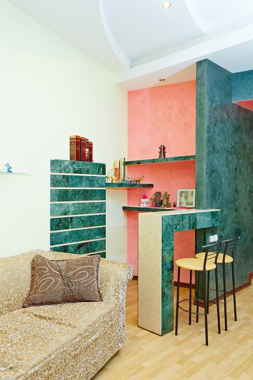 Apartment Deribasovskaya With Jacuzzi Odessa Esterno foto